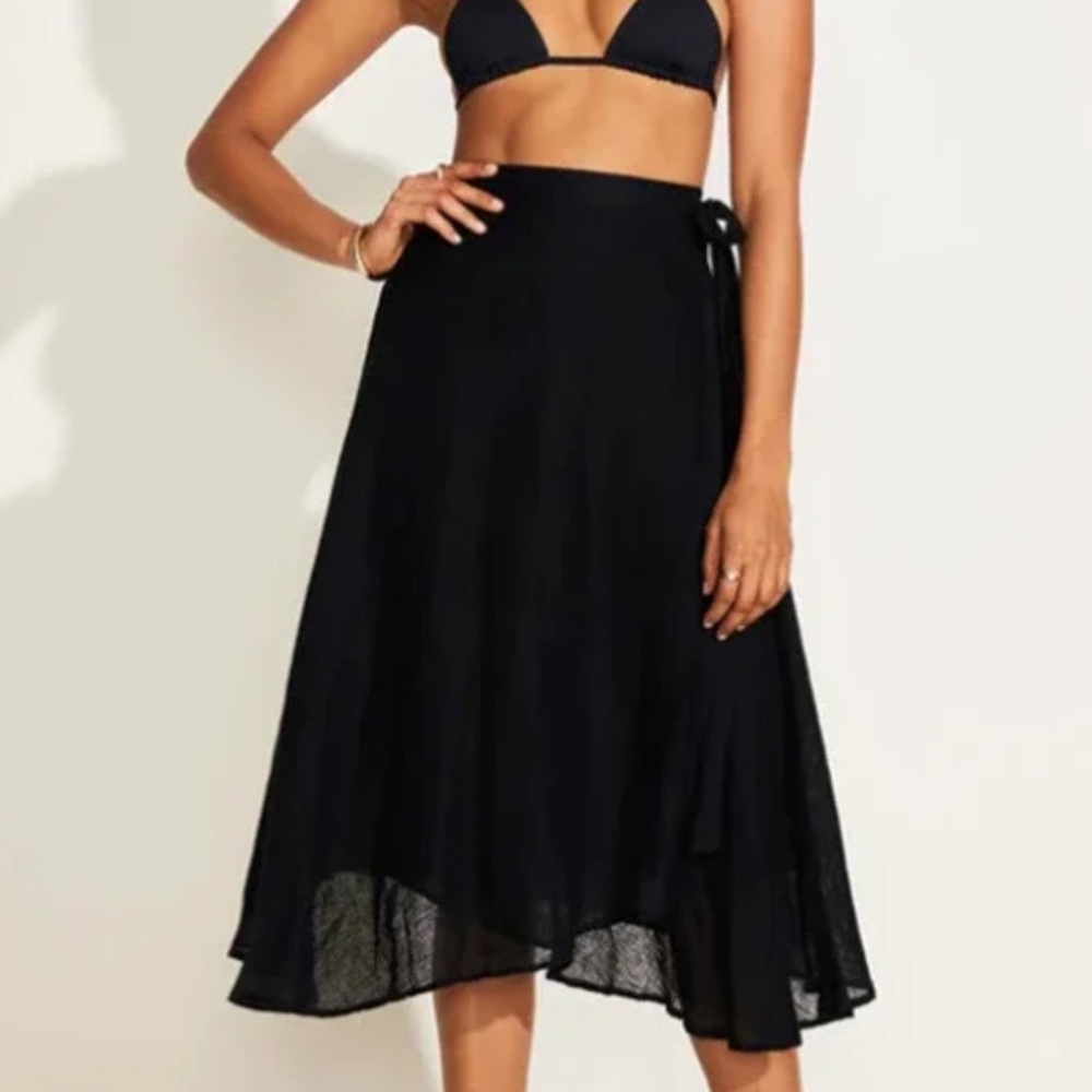 2686 NWT ~ Vitamin A ~ Lana Linen Wrap Skirt Size M